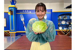 2児の母・佐々木希、大量のキャベツを使い切るレシピに大興奮！「自分の家庭でも作ってみたい」