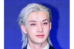 すべてを持っている…Stray Kids・バンチャン、金色の長髪に鍛え抜かれた肉体「地球滅びる」【PHOTO】 画像