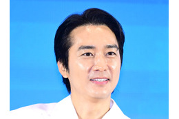 “韓流四天王第2世代”俳優ソン・スンホン、亡くなった母に温かいメッセージ「痛みのない場所で…」 画像