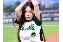 メリハリ感もくっきり…韓国19歳チアガールの”ぴたぴたボーダーSHOT”に反響多数「可愛すぎません？」【PHOTO】 画像
