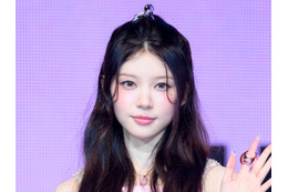 「天使」ILLIT・モカ、『下妻物語』の深田恭子に変身!?愛らしさMAXのロリータファッション【PHOTO】 画像