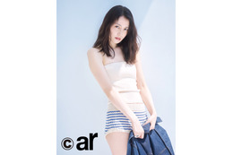 長澤まさみ、『ar』30周年号のカバーガールに！ニットのショートパンツ姿で魅了