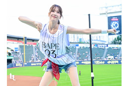 えっ、美人が2人も…？前職アイドル→韓国プロ野球で人気の日本人チア、キュートなプリクラSHOTを披露【PHOTO】 画像