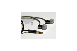優れた遮音性能とプロ向け高音質のイヤホン、ロジクール「Ultimate Ears 700」 画像