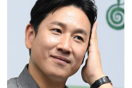 「公私を区分できなかった」『パラサイト』俳優イ・ソンギュンさんの捜査情報流出の警察官、懲役3年求刑 画像