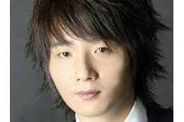 17歳でドラマ挿入曲手掛け、後に9歳上の舞踊家女性と結婚も…誕生日に突然この世を去った韓国人歌手の3周忌 画像