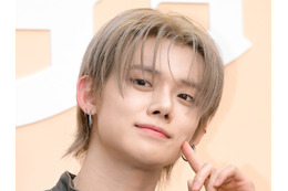 TXT・ヨンジュン、後輩ガールズグループメンバーとの“シミラールック”SHOT公開！【PHOTO】 画像