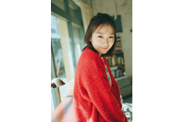 櫻坂46・小島凪紗＆山川宇衣、“彼女感”あふれるカットを公開！