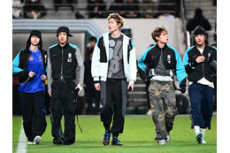 CORTIS、サッカー韓国代表戦ハーフタイムショーに登場！“今年最高の新人”らしい存在感を発揮 画像