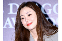 「私の名前は…日本で自己紹介をするたびに爆笑される」と明かした韓国女優、年齢を感じさせない美スタイル【PHOTO】 画像