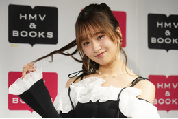 森脇梨々夏、新作カレンダーは「全部水着」・・・WBC世界戦ラウンドガールの反響にはびっくり