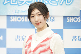 日比美思が新作カレンダーの完成に歓喜、撮影でファッションの傾向に変化も