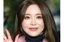 韓国芸能界を席巻する“注射おばさん”、女性歌手に関係疑惑浮上も否定「覚えていられない」 画像