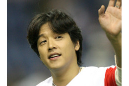 “19歳年下再婚妻”の姿が！2000年代に日本で大ブレイク、韓流ブームを牽引した53歳歌手の現在 画像