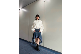 のん、久しぶりの日テレバラエティ出演！おしゃれなデニムスカート姿で『踊る！さんま御殿!!』クリスマスSP出演報告