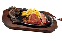 柔らかい“ヒレステーキ”から濃厚な味わいの“ぶどう牛リブロース”まで！ブロンビリー、27日より年末年始メニュー販売