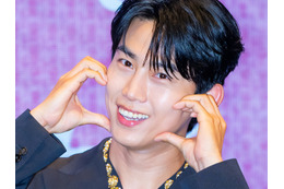 「愛してるよ、ジヘ」木村拓哉と共演したオク・テギョン（2PM）、授賞式で“愛の告白”！結婚相手の実名明かす 画像