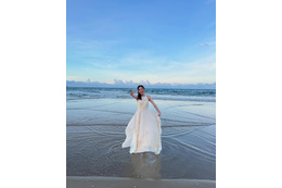 須田亜香里、新年にカレンダーオフショ公開「もっと心穏やかに、広い世界を知れる年に」