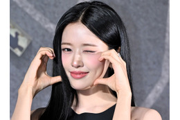 IVE・ユジン、「ファーストブランド大賞」女性バラエティアイドル部門を受賞！2026年の活躍にも“期待大” 画像