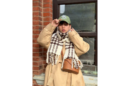 のん、冬の街をお散歩！自然体なファッションセンスに注目集まる