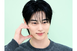 「泣ける…」俳優ビョン・ウソク、無名時代を支えた“最初のファン”の結婚式を祝福！神対応が話題 画像