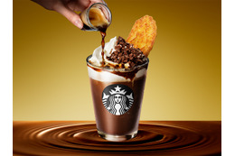 スタバ、ワッフルクッキーをディップして楽しむ新作フラペチーノを28日より販売！