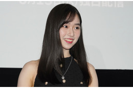 藤岡舞衣、18歳誕生日に父・＆藤岡弘、と密着2ショット！「素敵な親子」の声続々