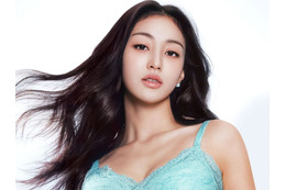 TWICE・ジヒョ、インナーウェアブランド「Venus」のモデルに抜擢　新ビジュアル公開 画像