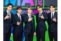 「王の帰還」を証明…EXO、新曲『Crown』で音楽番組5冠達成！“番組出演なし”でグランドスラム 画像