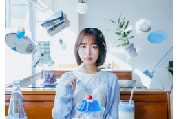 なえなの、新曲「チュ-ニング」ティザー映像公開！ラジオをテーマに“感情の揺らぎ”を表現！