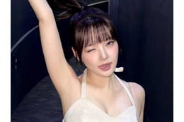 大胆衣装でボリューミーな胸元を披露！イェリン、大人の色香纏った「天性のアイドル」 画像