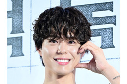「ウォニョンになりたい」俳優パク・ボゴム、小学生のカットに挑戦！親のような姿が話題 画像