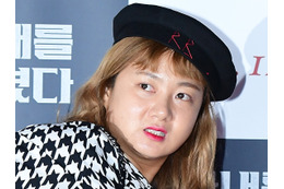 出国禁止の “注射おばさん”、違法施術疑惑を暴露した韓国タレントの元マネを攻撃「私の前では笑っておいて…」 画像