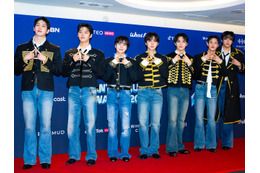 デビュー10周年を迎えるPENTAGON、約3年ぶりに“完全体”集結！「HMA 2025」で感動のステージ披露 画像