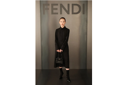 清原果耶、HANA・YURIら豪華ゲストがFENDIコレクションに来場！シックな装いで魅了