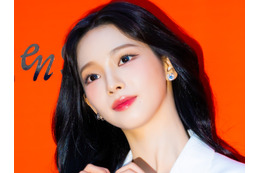 うなじにドキッ…aespa・カリナ、磨き上げられた“美背中”に視線クギ付け「全方位完璧」 画像