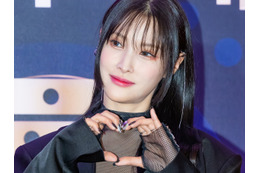 KARA・ギュリ、東京で一足早い春を満喫！桜の下で見せた美貌にファン歓喜「永遠の女神です…」 画像