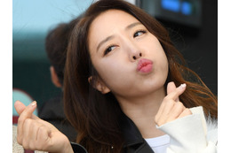 既婚男性との“濃厚スキンシップ映像”の衝撃　他人の家庭を崩壊させた韓国女性歌手、不倫疑惑で初弁論へ 画像