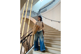 のん、パリ美術館での思い出を披露！おしゃれな私服姿に称賛の声「大理石に引けを取らない格好良さ」