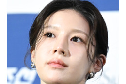 堂々露出のジェニーとは大違いとも、シャネルアンバサダー「失格」と批判され物議醸した韓国女優の“防寒” 画像