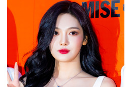 「化粧していないとブサイクだ」aespa・ニンニン、“すっぴん配信”での悪質コメントに痛烈な返答で話題 画像