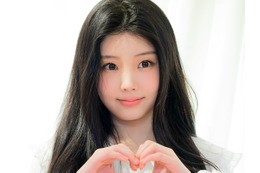 「まだ赤ちゃん！」ILLITメンバー、ウォンヒの“成人宣言”を全力阻止!?爆笑のパーティーが話題 画像