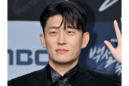 パク・ボゴムとも共演…俳優コ・ジュン（47）、一般女性と結婚へ！「互いの道しるべになる」 画像