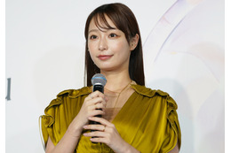 宇垣美里、神々しい純白ウェディングドレス姿披露！美背中に「ため息しか出ない」の声