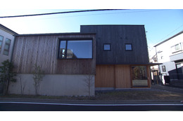 北向き×大通り沿いの弱点をアイデアで克服！利便性とコスパを追求した建築士夫婦の家『住人十色』