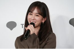 前田敦子、元夫・勝地涼とは「普通の友だち」　さんまも共感のバツイチトーク