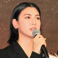 背中のタトゥー公表の三吉彩花、反響に驚き「すべてを皆さんに共有するのは難しい」 画像
