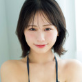 ≠MEの尾木波菜が『FLASH』で初グラビア！美肌きらめく“圧倒的透明感”で魅了 画像
