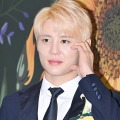 「小便中にサイン」「寝ているジェジュンにキス」女性ファンのありえない奇行に苦しんだ東方神起 画像