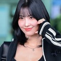 「お願いだから服を着て」TWICE・モモ、際どすぎ…？“脇腹丸見え”ファッションで視線独占 画像